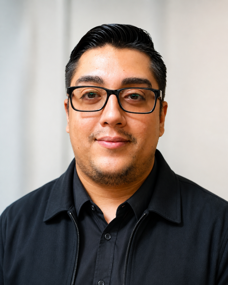 Noel Murillo – Inventory & Shipping Specialist